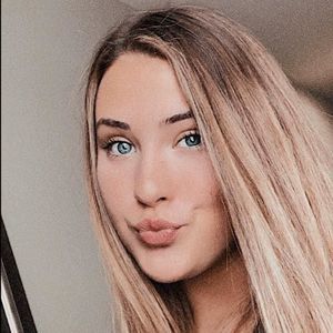 Meet your Posher, Hailey